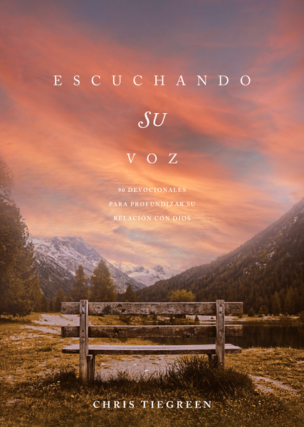 Escuchando su voz: 90 devocionales para profundizar su relación con Dios